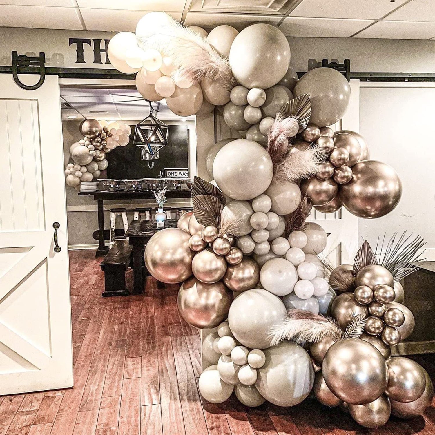 Sand White-F12 & Champagne Gold-G112 Balloons 140pcs