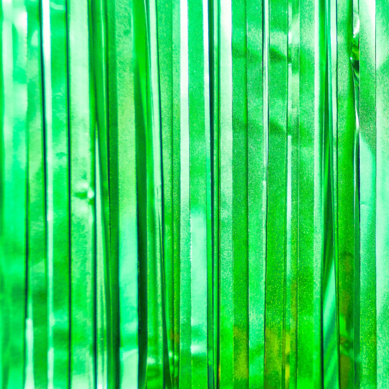 Green-LG104 Streamers 3pcs