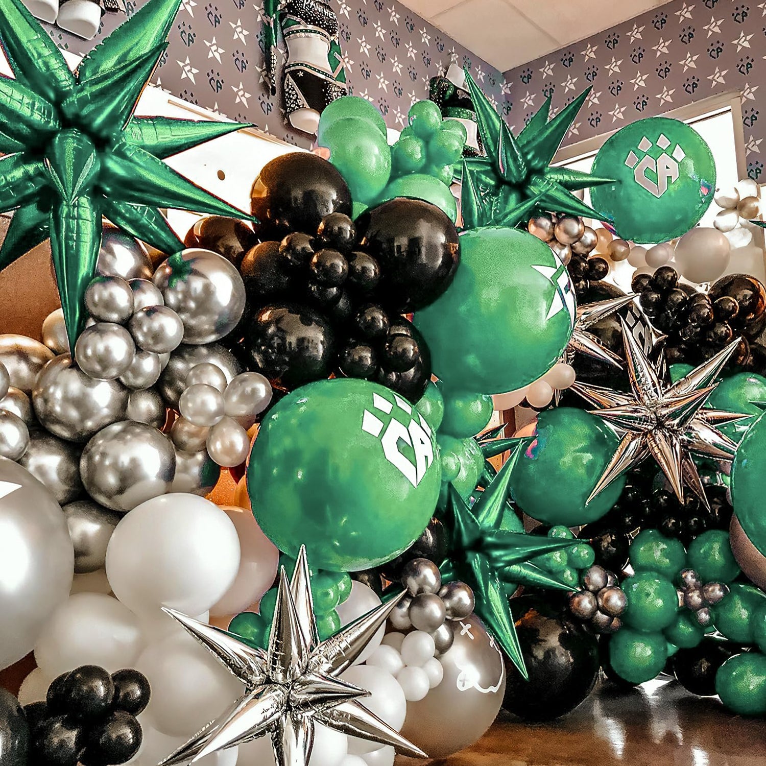 Green-LG15 Foil Balloons 6pcs (22/27 inch)